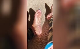 Goddesspersia71 wiggling toes toe tease